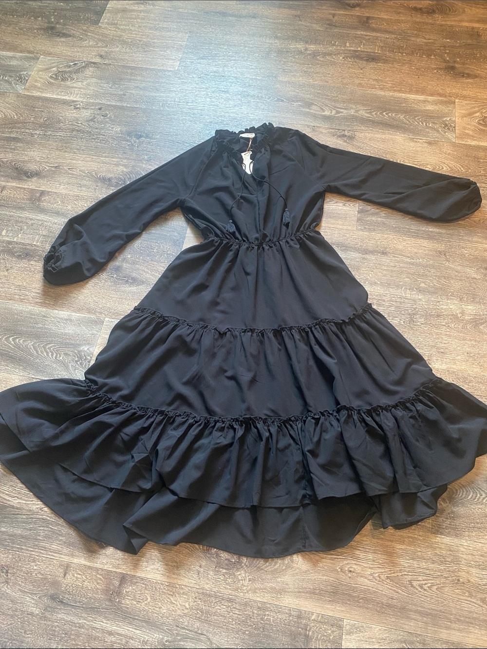 Women's Black Long-Sleeve Tiered Ruffle Dress